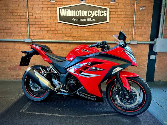 KAWASAKI NINJA 300 KAWASAKI NINJA 300